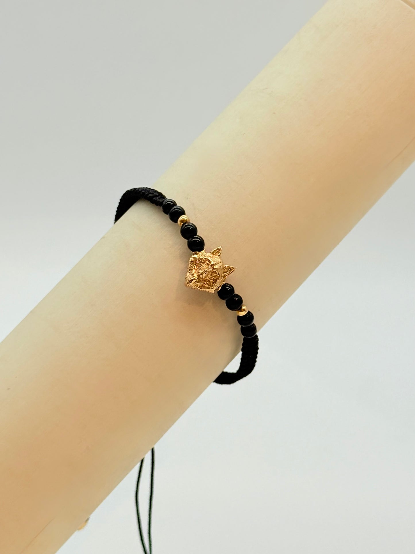 Gold Wolf Face With Gold Beads And Black Beads In Bracelet 18K