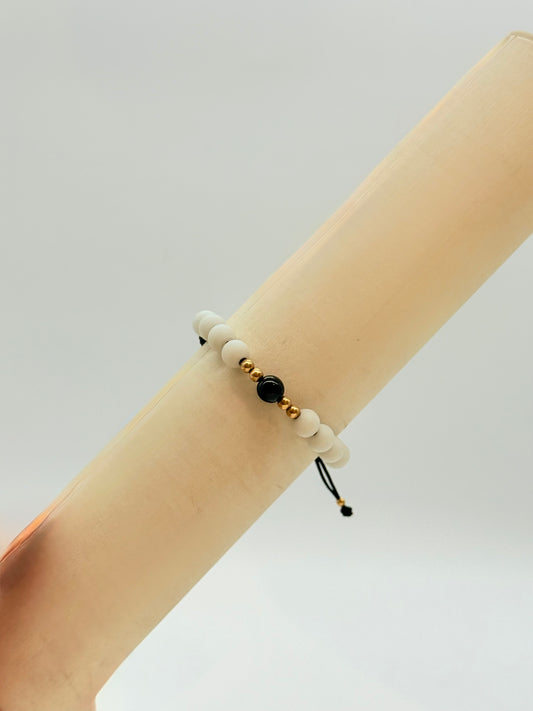 White Beads With Gold Beads Bracelet In 18K